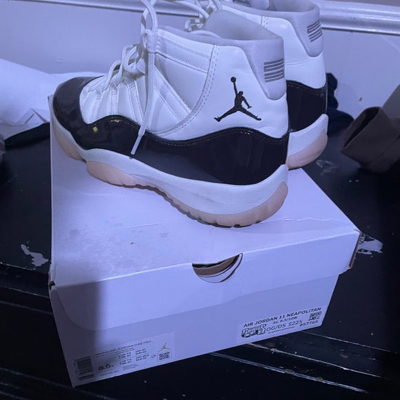Jordan 11 - Picture 3 of 3
